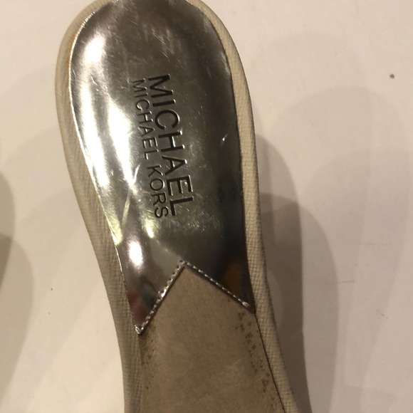 New  Michael kore sandal 💕 - Picture 5 of 7